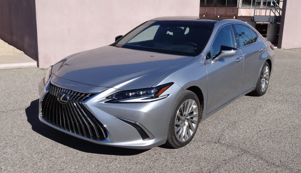 Extraordinary Rides: Lexus ES 350 Ultra is a nice ride - North Valley ...